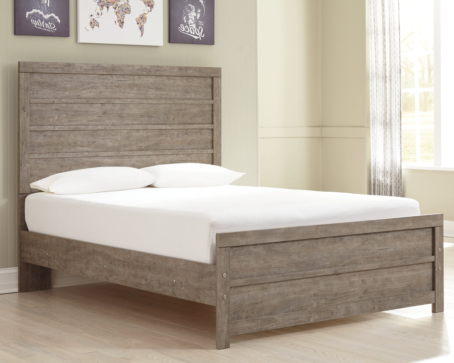 Culverbach Full Panel Bed with Nightstand