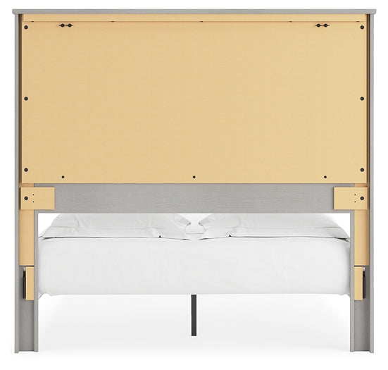 Cottonburg Queen Panel Bed with Mirrored Dresser