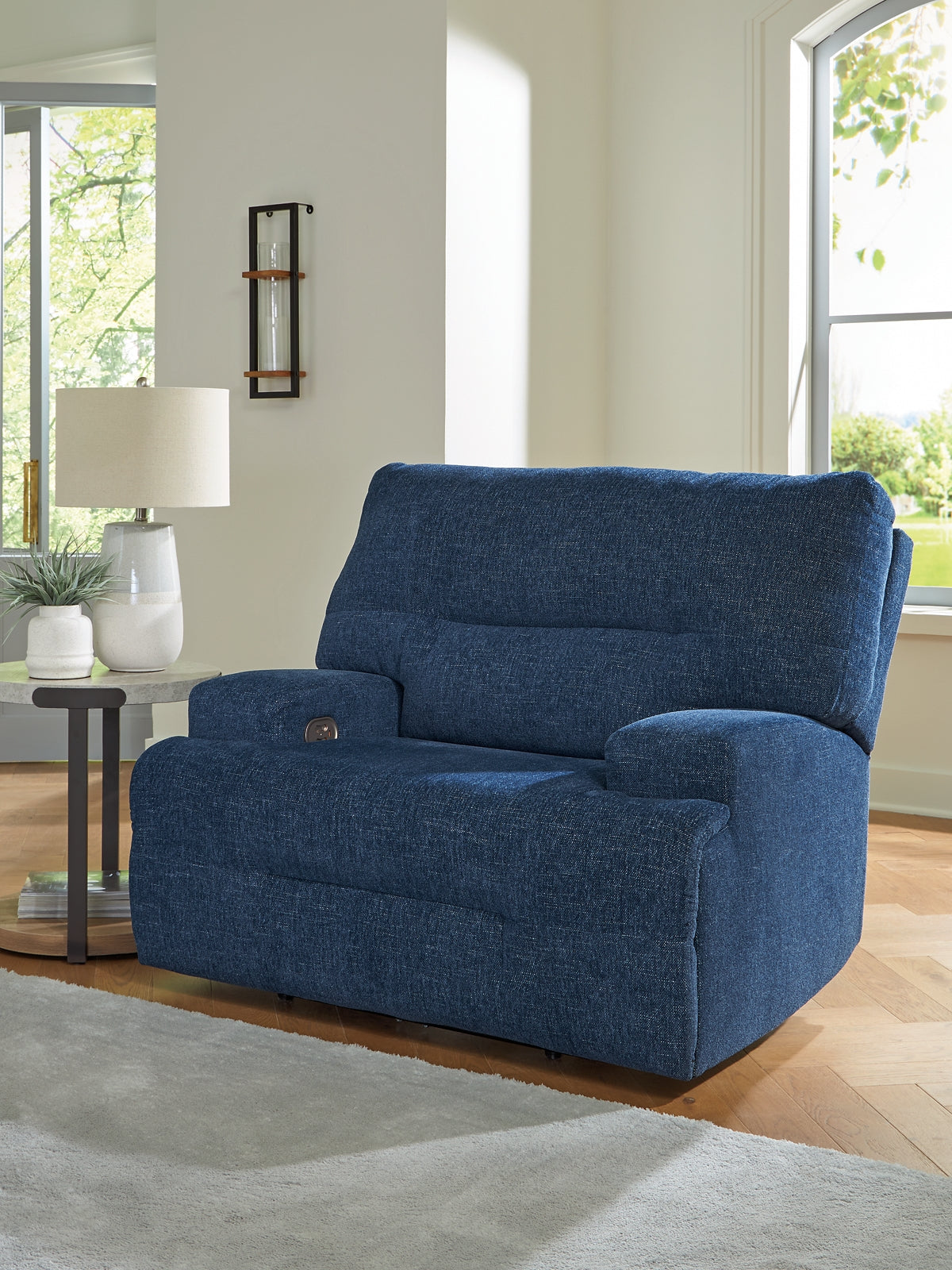 Acklen Place Wide Seat Power Recliner